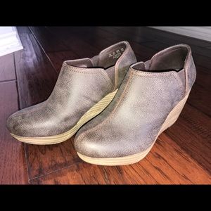 Dr. Scholls Wedge Booties